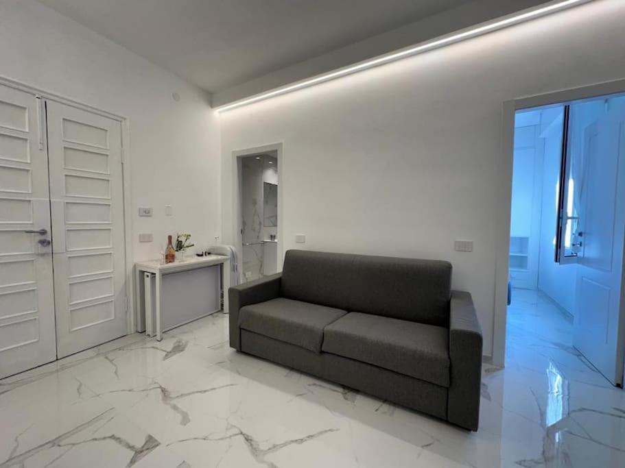Suite Aurora Luxury In The Center Of Сан Ремо Екстериор снимка