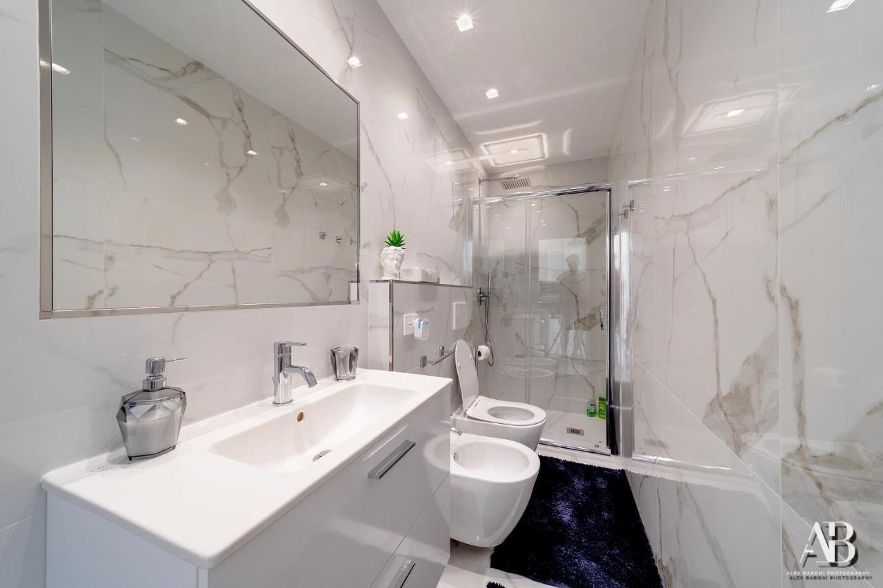 Suite Aurora Luxury In The Center Of Сан Ремо Екстериор снимка