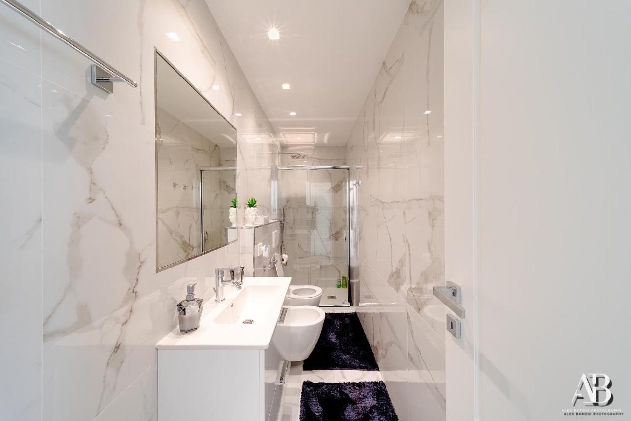 Suite Aurora Luxury In The Center Of Сан Ремо Екстериор снимка