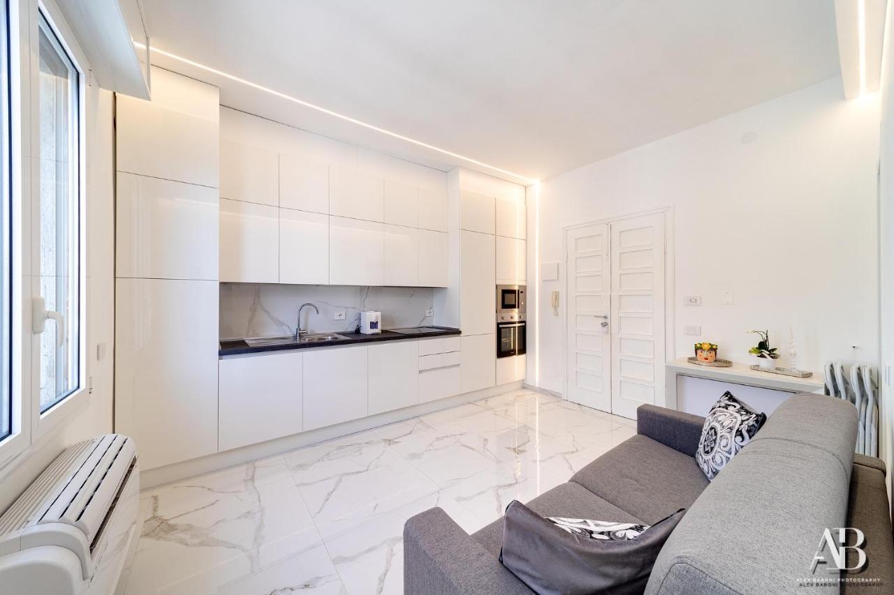 Suite Aurora Luxury In The Center Of Сан Ремо Екстериор снимка