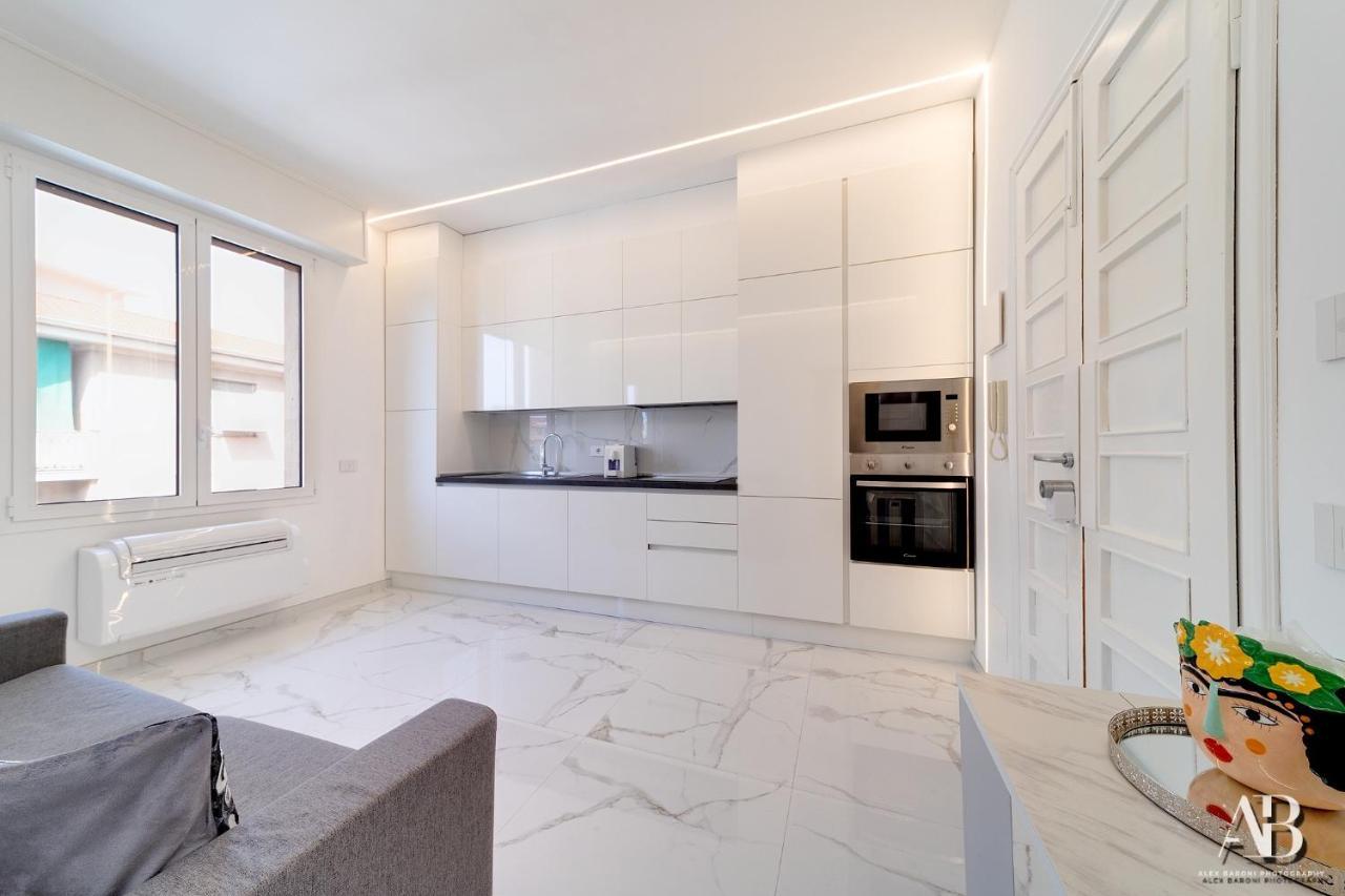 Suite Aurora Luxury In The Center Of Сан Ремо Екстериор снимка